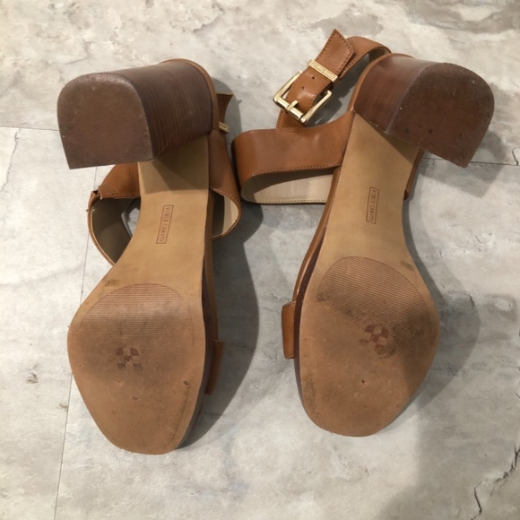 Vince Camuto Sandals - Picture 2 of 5